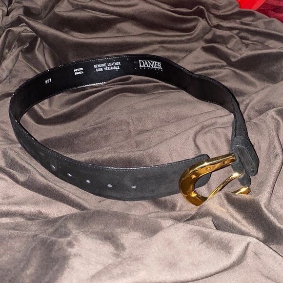Danier Leather black suede leather gold buckle belt  Sz Petite Small - Picture 4 of 11